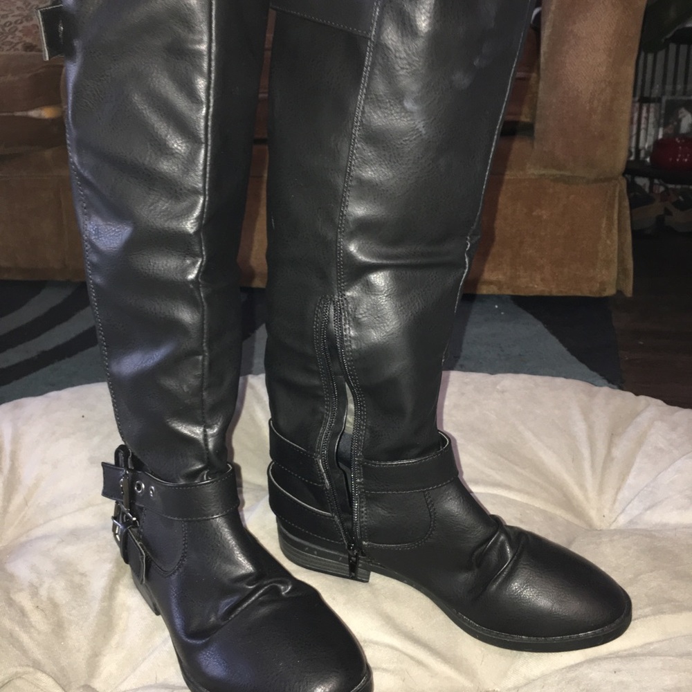 Biker boots